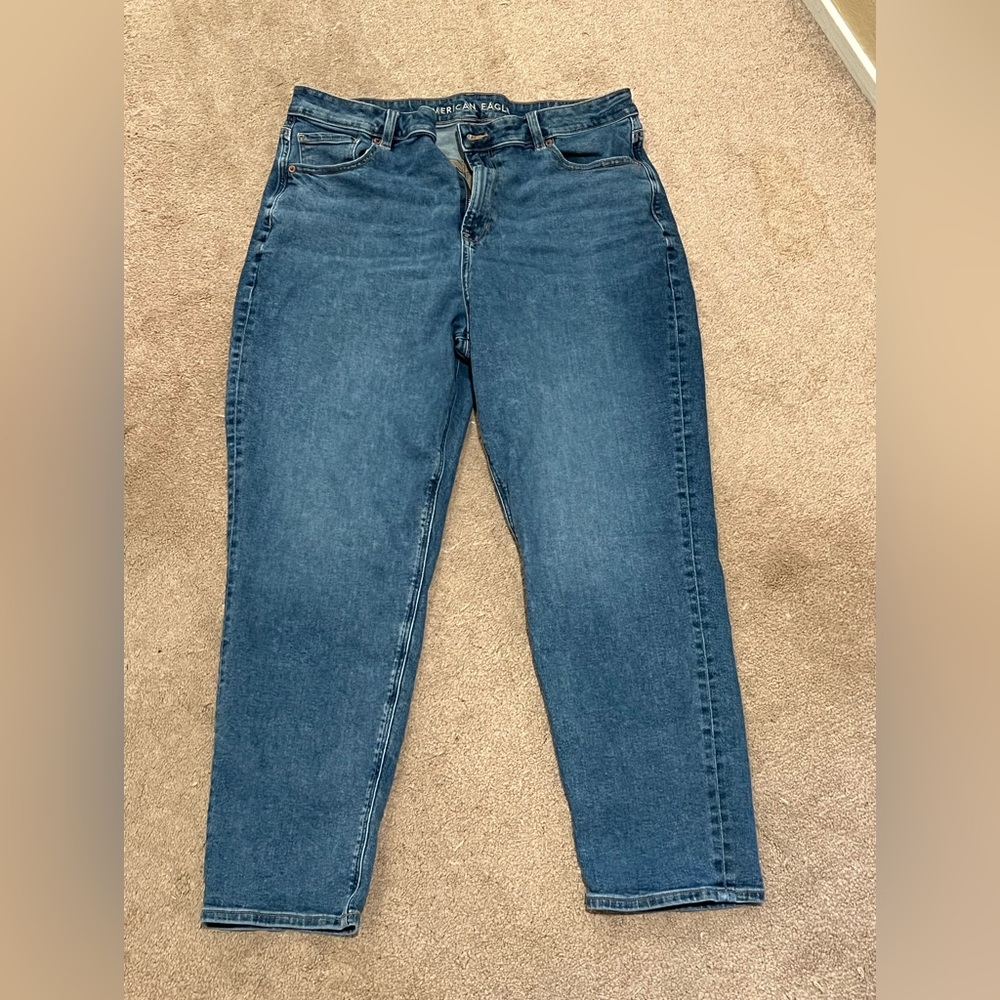 American eagle stretchy mom jeans